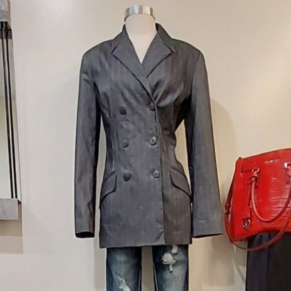 💥STUNNING💥Gray Pinstriped Double Breasted Blazer - Picture 2 of 14